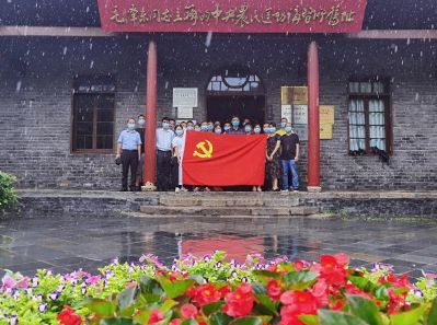 不忘初心，牢記使命 --天虹彩印開展“迎七一”黨建主題活動(dòng)